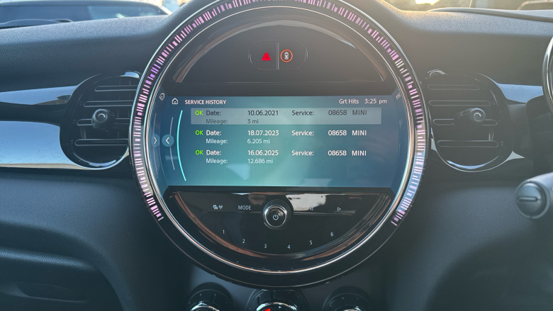 MINI Hatchback 135kW Cooper S Level 3 33kWh 3dr Auto Electric Hatchback